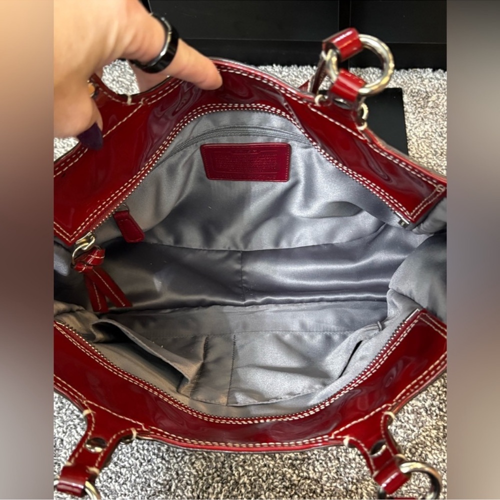 Coach Gallery Tote and Wallet Set with Dusty (Hang Tag In Route) - Picture 12 of 14